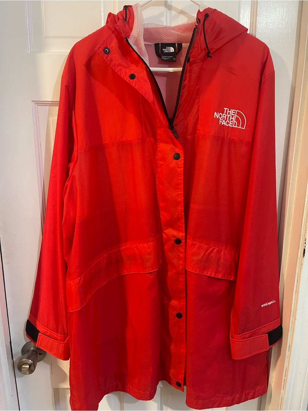 The North Face Women’s windbreaker